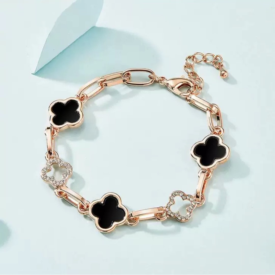 Clover bracelet brand hotsell