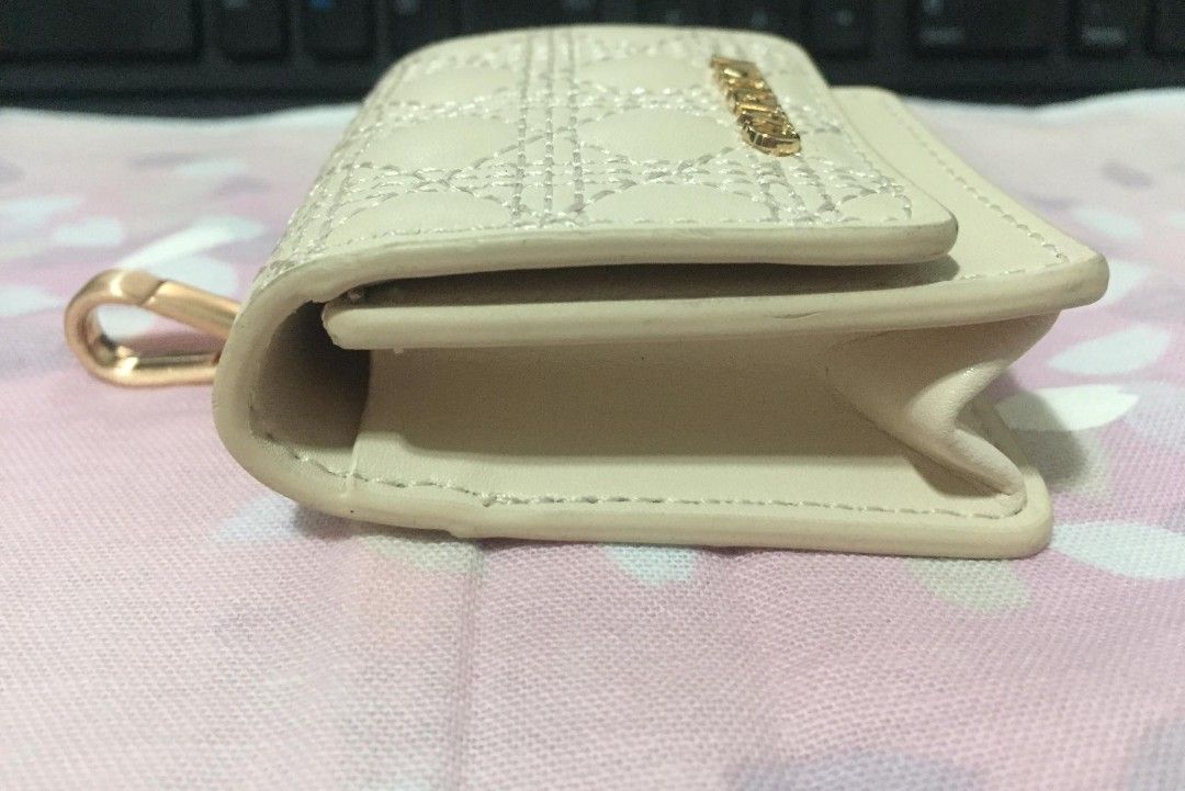 Carlyn minute Quilted Airpod Case, Women's Fashion, Bags & Wallets