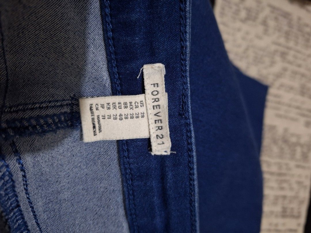 Size 28 clearance jeans forever 21