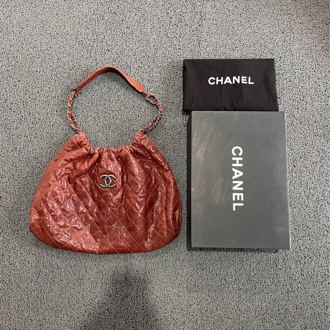 chanel chain hobo bag authentic, Luxury, Bags & Wallets on Carousell