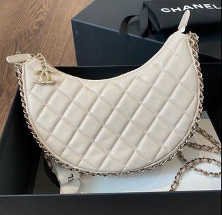 Chanel 2021 Small Pearl Chain Hobo - Pink Crossbody Bags, Handbags -  CHA730667