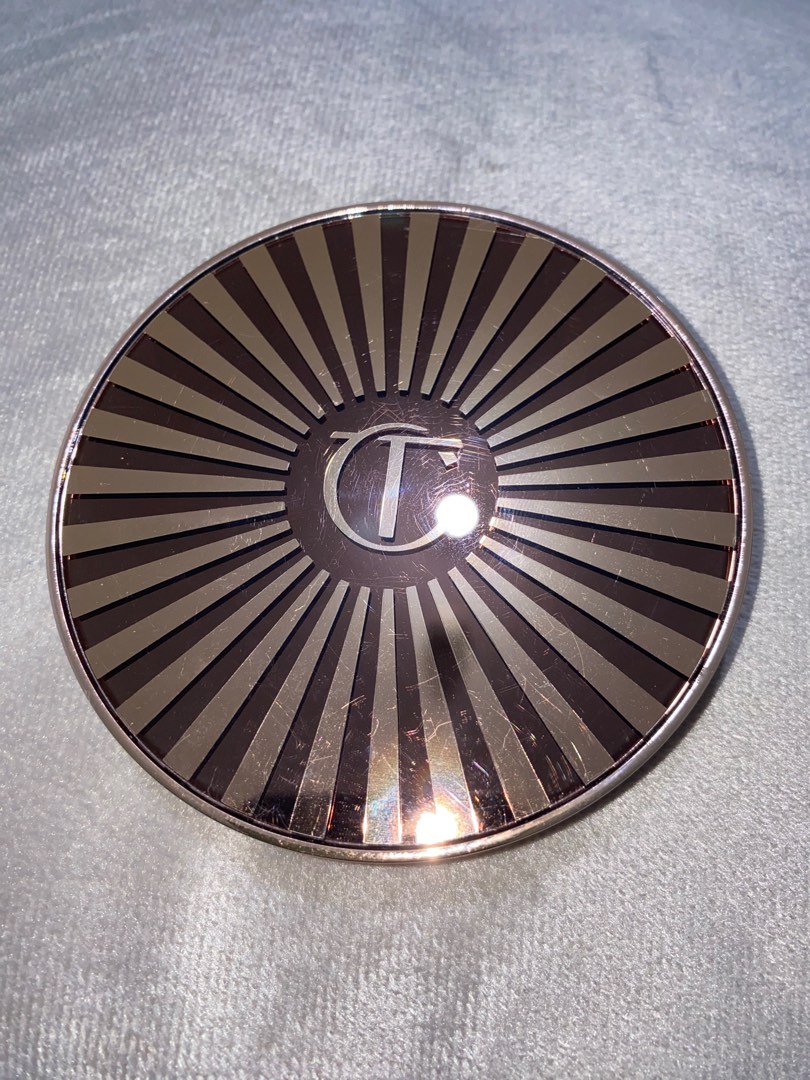 Charlotte Tilbury Bronzer Beauty Personal Care Face Makeup On charlotte-tilbury-bronzer-beauty-personal-care-face-makeup-on