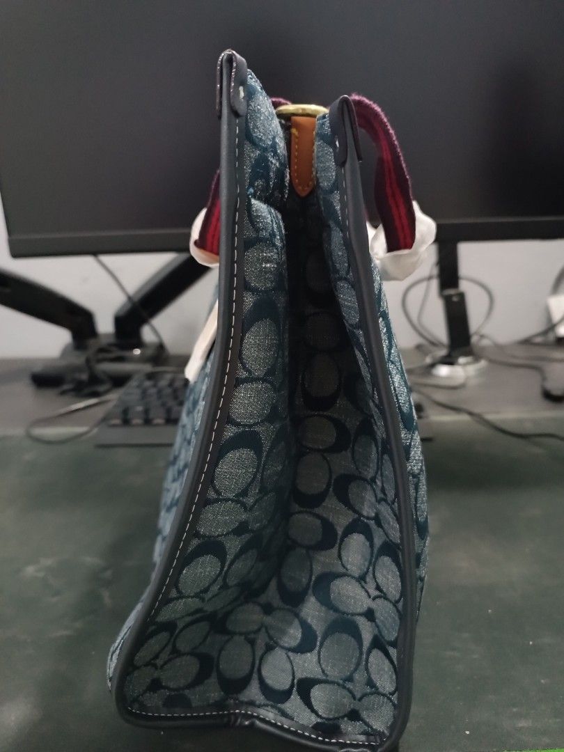 Coach chambray tote new arrivals 40