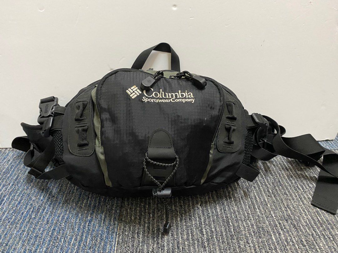 Columbia store pouch bag