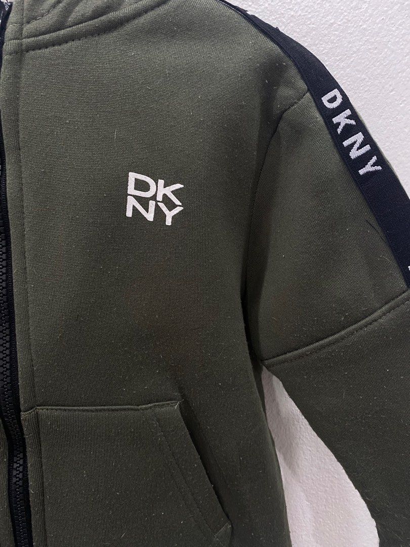 Dkny hotsell sweater hoodie