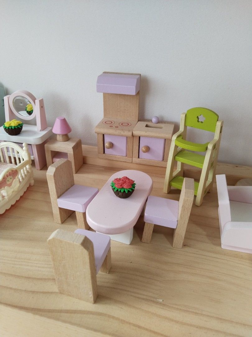 Dollhouse top furniture clearance