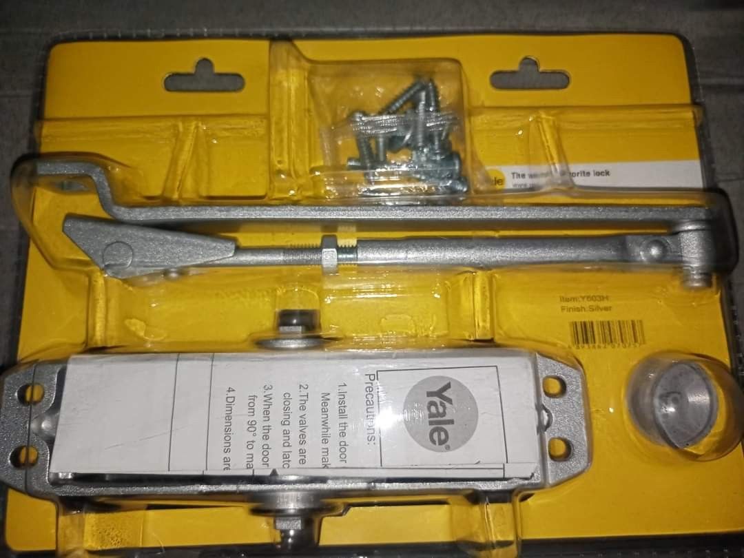 YALE Door Closer Y603H, Furniture & Home Living, Security & Locks