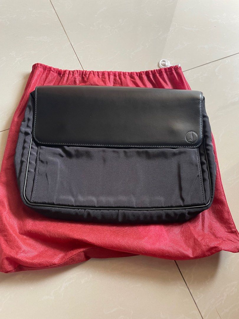 Dunhill discount pouch bag