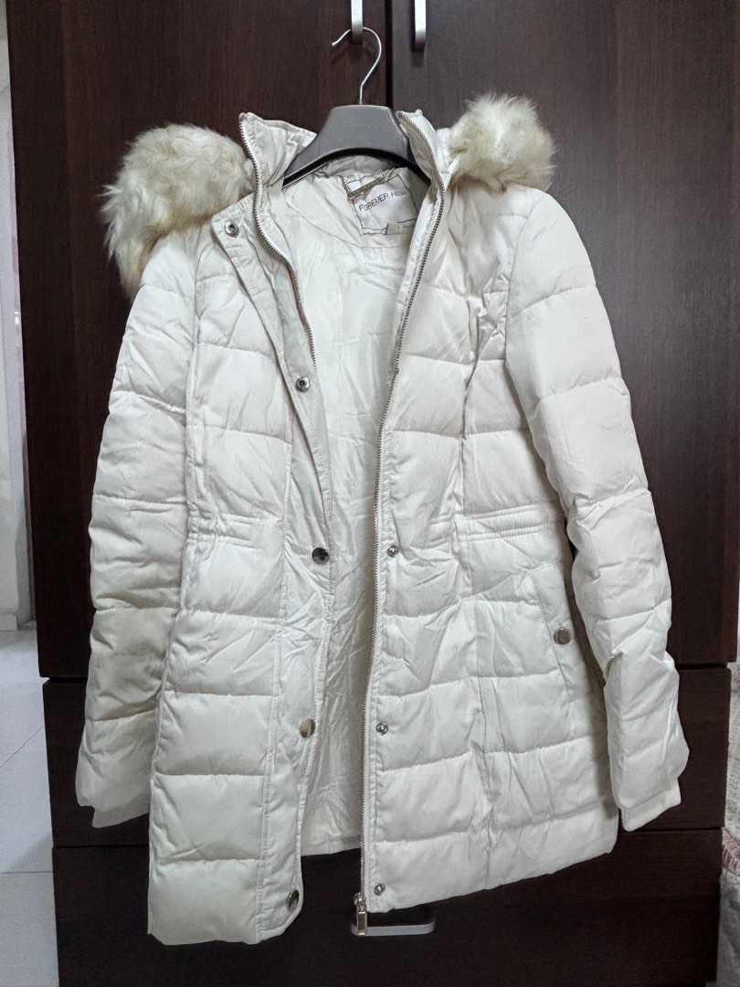 Puffer jacket with fur hood white shop