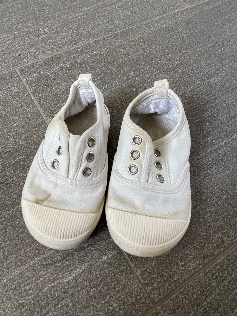 Van store canvas shoes