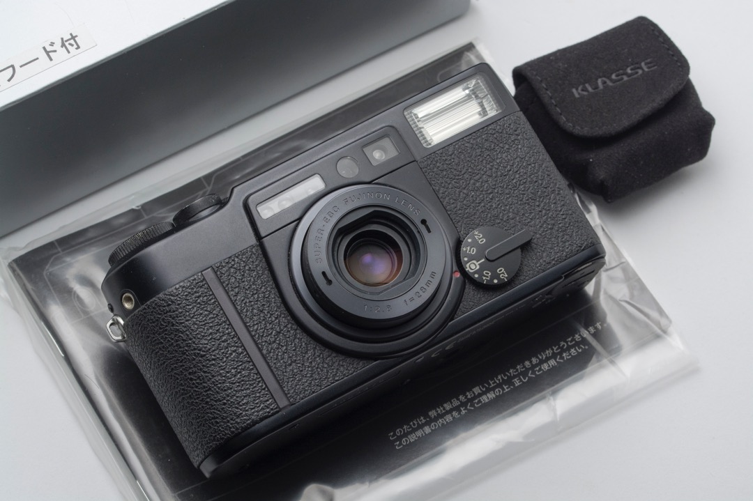 Fujifilm Klasse W 28mm f/2.8 (Full Box Set), Photography, Cameras on