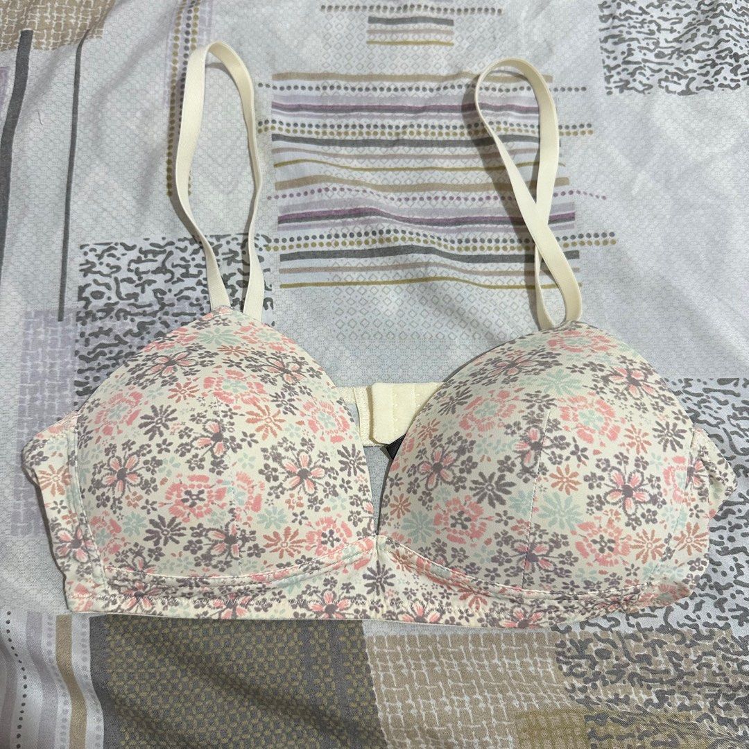 gigi amore 34B (Category: Undergarments & Loungewear) located in Mexico. Submitted by declutterclosetph (Listing ID 1264754879, Image 1). Description: 34B barely used.