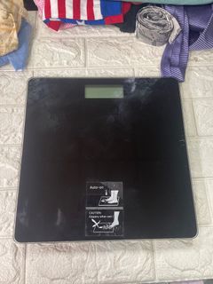 Anko Glass Weighing Scale 180KG Max