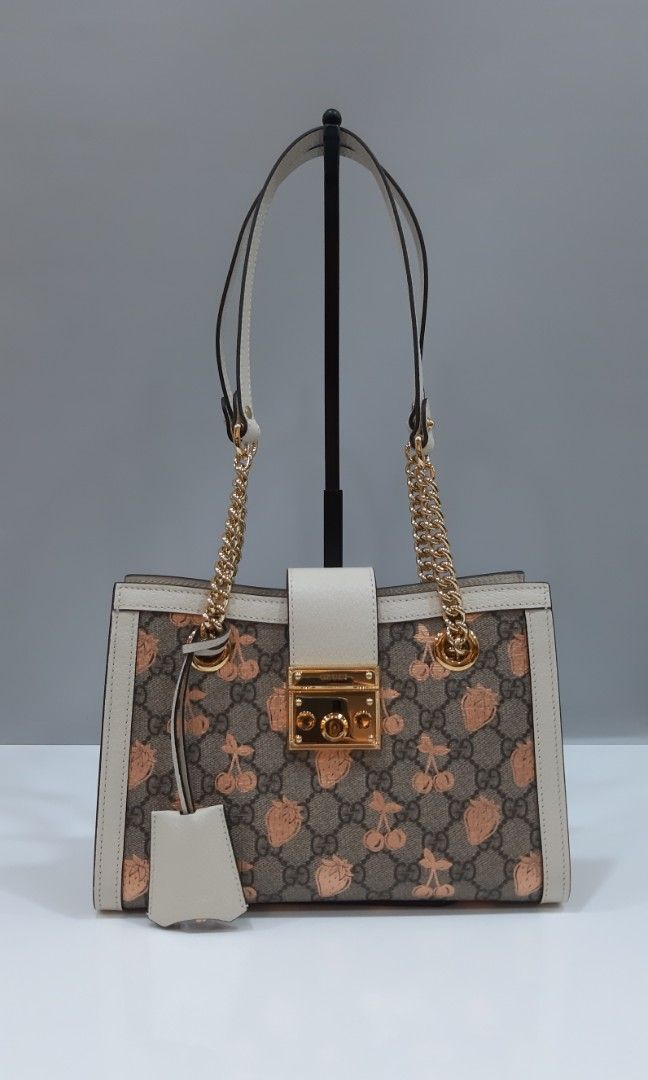 498156 gucci shop
