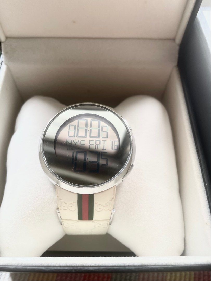 Gucci digital watch rubber strap, Barang Mewah, Jam Tangan di Carousell