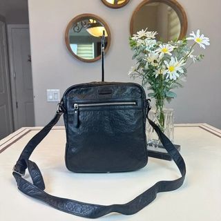 Shop the GG Supreme Square Black Messenger at GUCCI.COM. Enjoy Free  Shipping and Complimentary Gi…