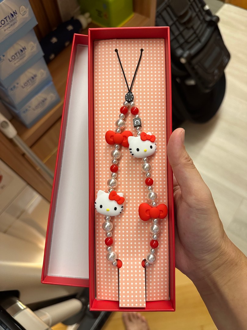 通販限定 Hello Kitty x Charm CASETiFY Phone Charm Strap 