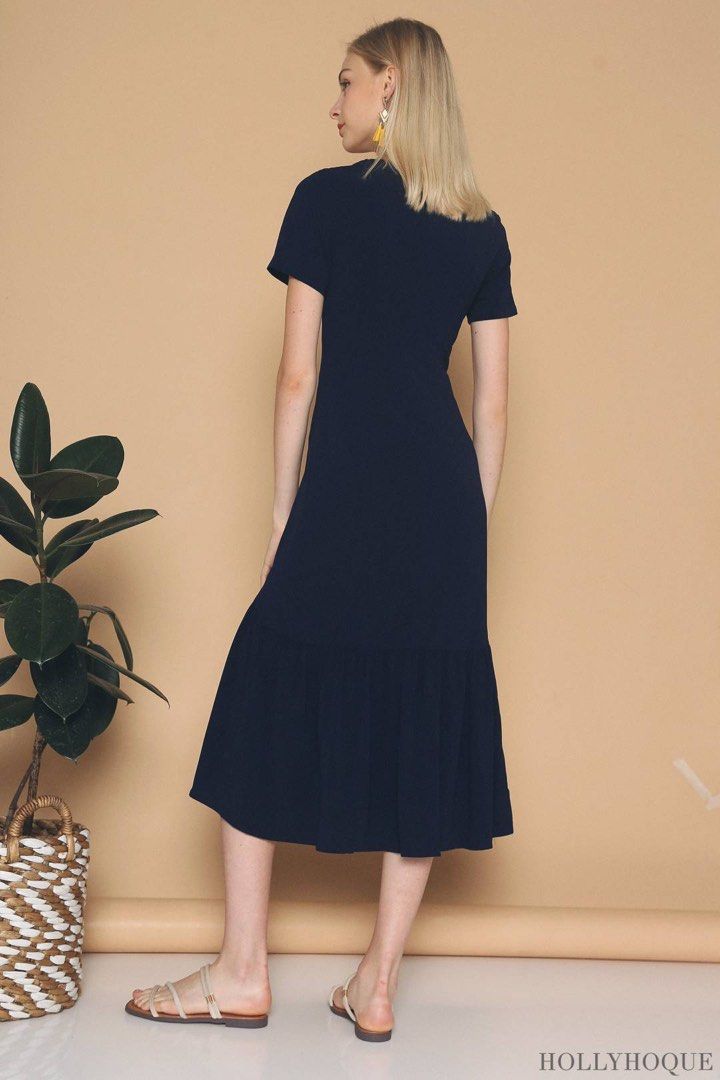 Hollyhoque Macy Button Down Maxi Dress in Navy, Women's Fashion, Dresses &  Sets, Dresses on Carousell