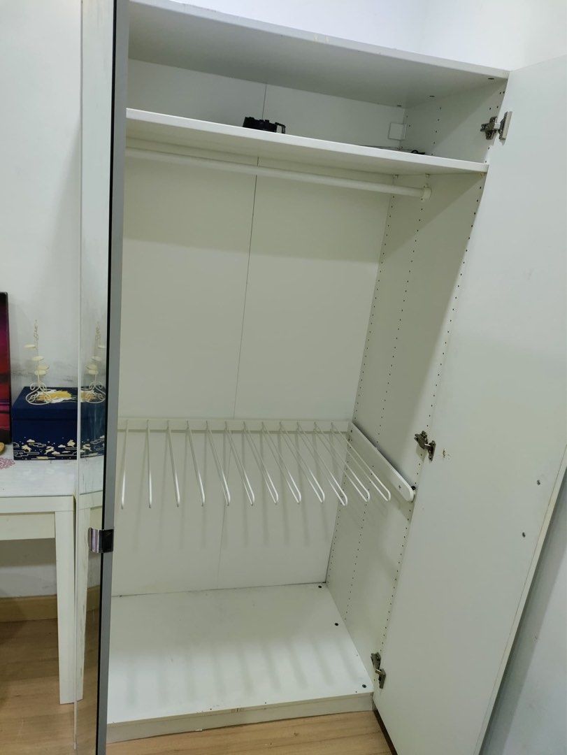 Vikedal wardrobe discount