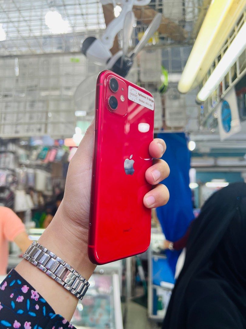Iphone 11 Globelocked 85% BH (Category: iPhone 11 Series) located in San Juan City. Submitted by javedsgadgetshop (Listing ID 1264783159, Image 3). Description: OPEN FOR INSTALLMENT VIA CREDIT CARD/GGIVES & SWAP/TRADE-IN! WE BUY AND SELL ( ANYKINDS OF UNIT BINIBILI PO NAMIN)! PTPA : Padelete po f bawal Read ❗️Onhand ‼️ Iphone 11 •64gb •NTC Variant •85% batt health •Globelocked •95% Smoothness •No hidden issue | No Repaired •100% Authentic | Not R