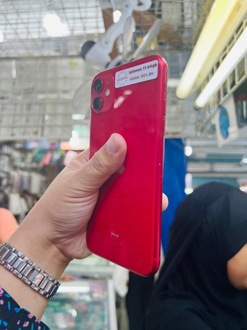 Iphone 11 Globelocked 85% BH (Category: iPhone 11 Series) located in San Juan City. Submitted by javedsgadgetshop (Listing ID 1264783159, Image 2). Description: OPEN FOR INSTALLMENT VIA CREDIT CARD/GGIVES & SWAP/TRADE-IN! WE BUY AND SELL ( ANYKINDS OF UNIT BINIBILI PO NAMIN)! PTPA : Padelete po f bawal Read ❗️Onhand ‼️ Iphone 11 •64gb •NTC Variant •85% batt health •Globelocked •95% Smoothness •No hidden issue | No Repaired •100% Authentic | Not R