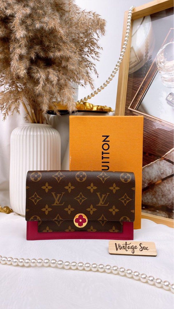 Louis Vuitton 2019 Pre-owned Flore Chain Wallet - Brown
