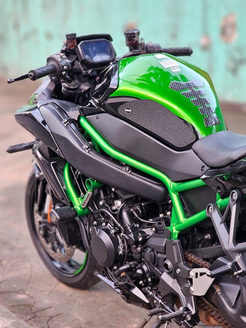 Kawasaki ZH2, Motorbikes, Motorbikes for Sale on Carousell