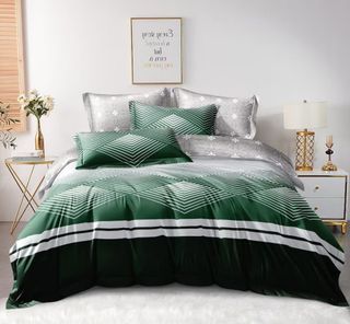 Louis Vuitton X Supreme Green Best Queen Bedding Set - Masteez