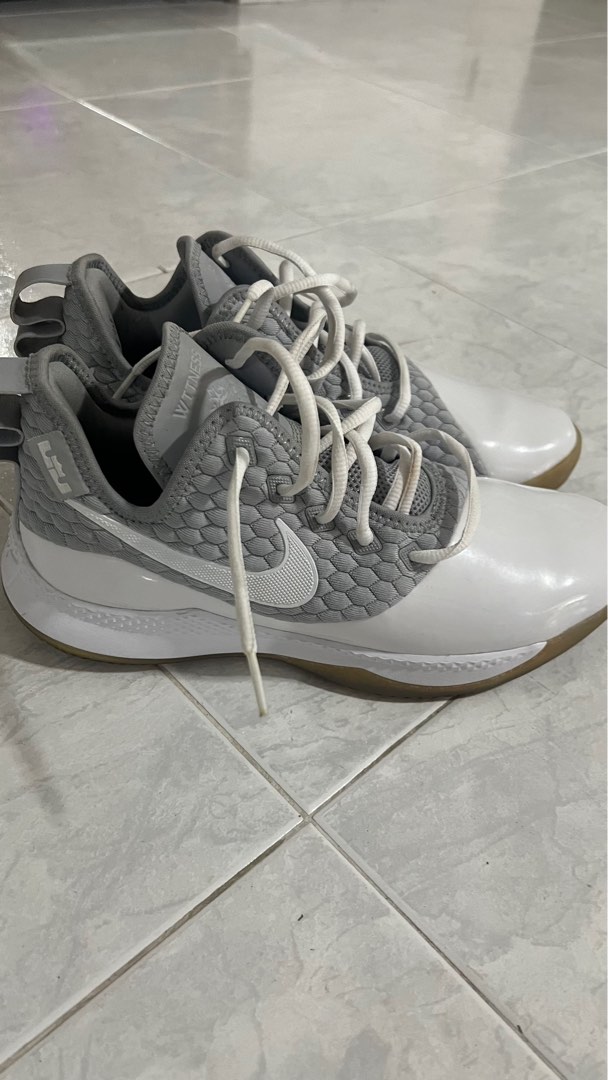 Nike air top lebron witness 3