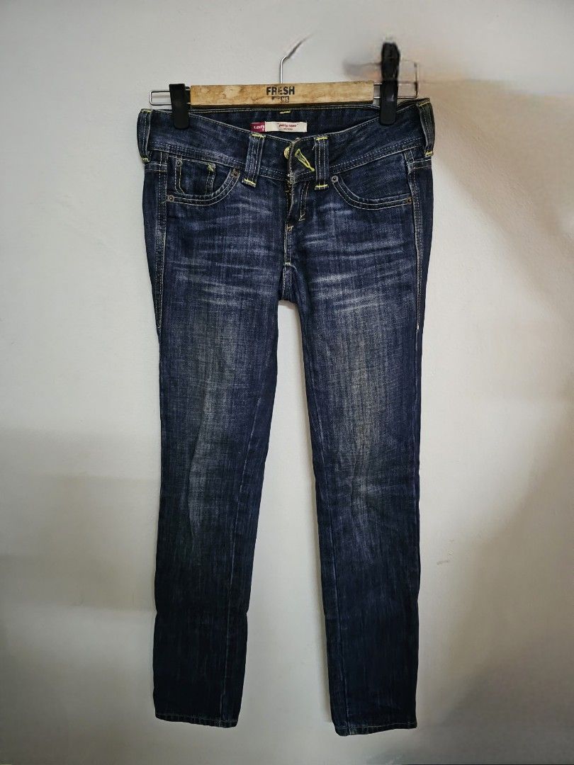 Levis patty anne top