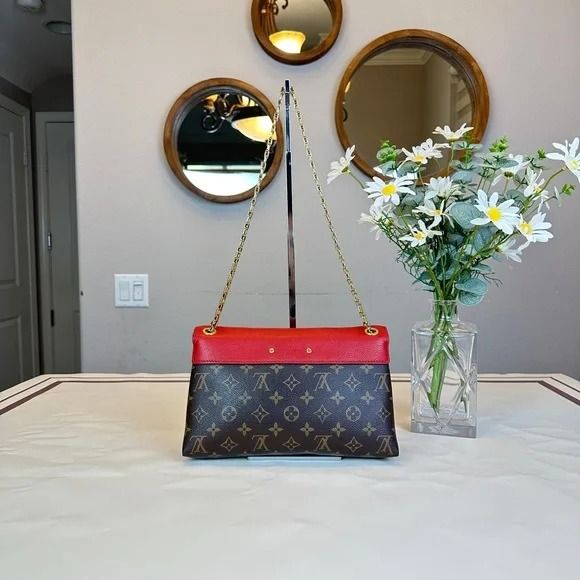 Louis Vuitton Monogram Canvas Pallas Clutch Convertible Crossbody Bag