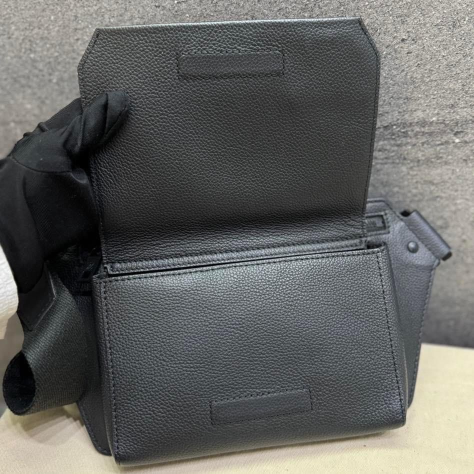 Louis Vuitton Men's LV Aerogram Takeoff Sling Bag - Black Other, Bags -  LOU741228