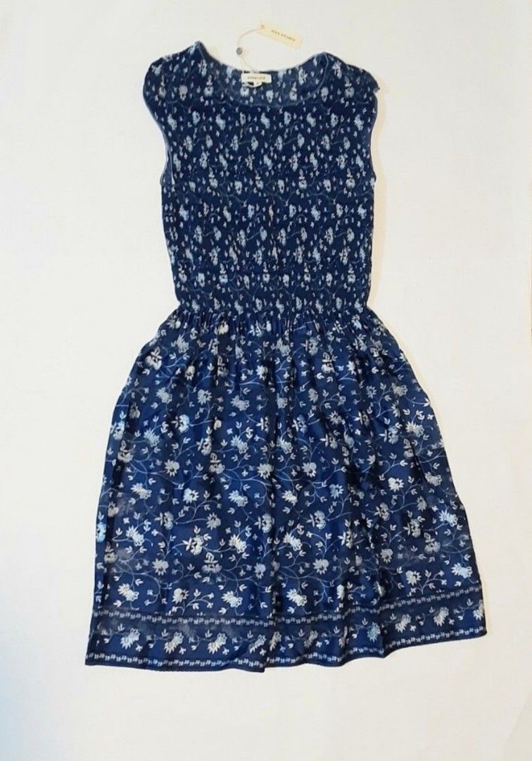 Max studio top cap sleeve dress