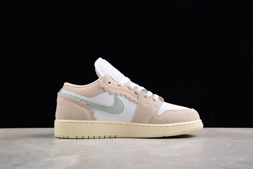 Air jordan 1 top guava ice on feet