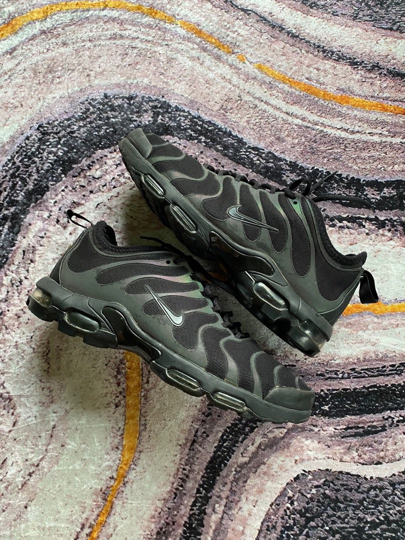 Nike Airmax TN plus Ultra Triple Black Fesyen Pria Sepatu