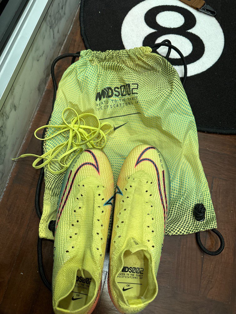Nike venom on sale football cleats