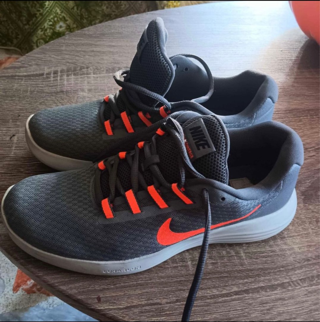 wmns nike lunarconverge