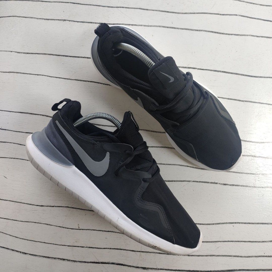 Nike tessen hot sale 2019