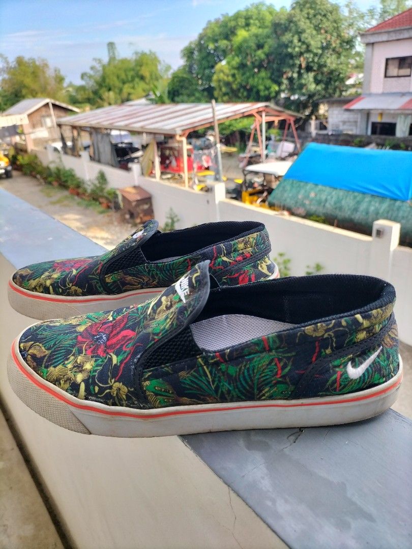 Nike Toki Floral