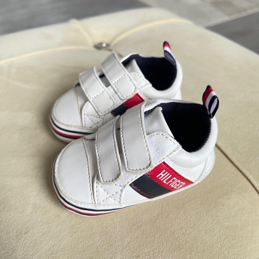 Sale baby sneakers top
