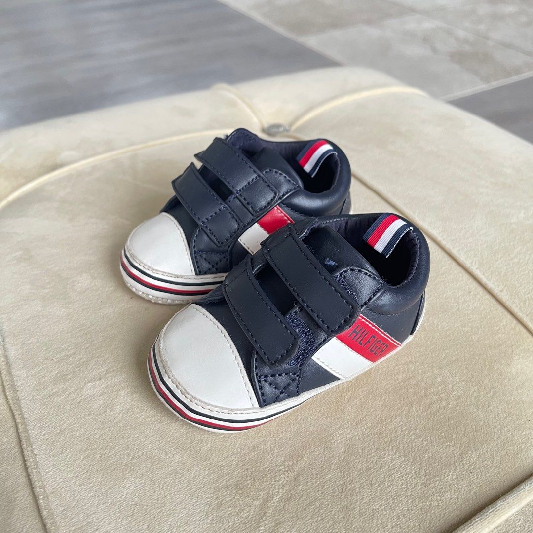Tommy hilfiger baby hotsell sandals