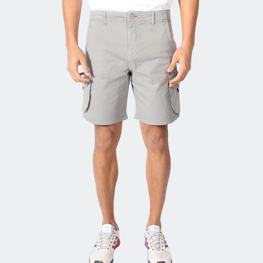 Peaceful hooligan cargo shorts clearance