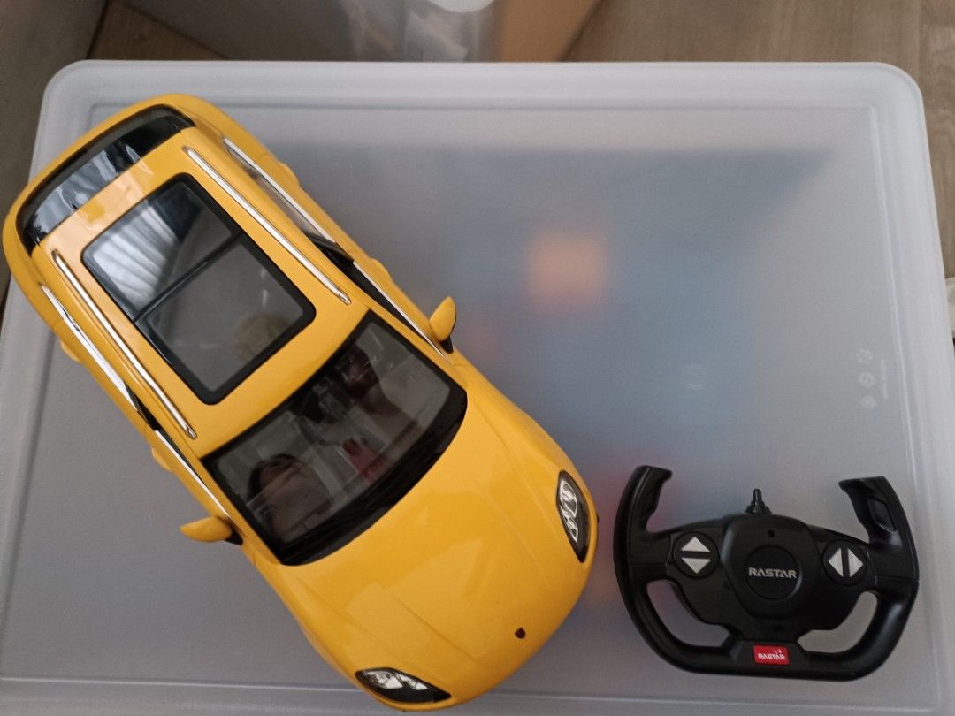 Porsche macan shop remote control car