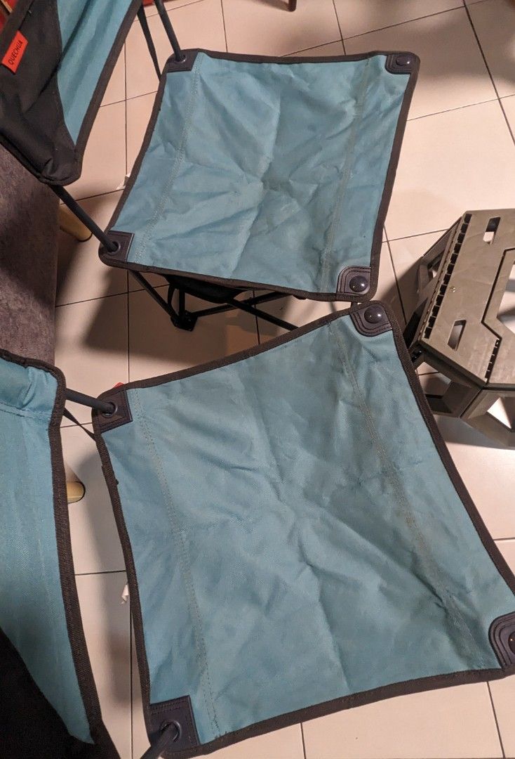 QUECHUA LOW FOLDING CAMPING CHAIR MH100 Blue, Sports Equipment, Hiking