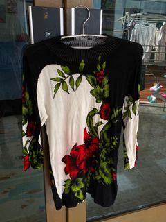 Rose turtle neck knitt