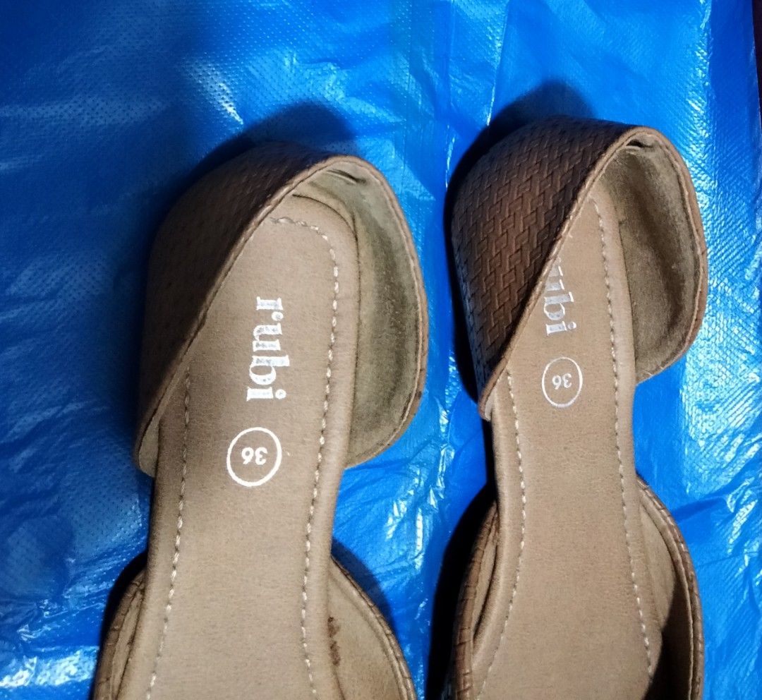 Rubi tan colour flats Women s Fashion Footwear Flats on Carousell