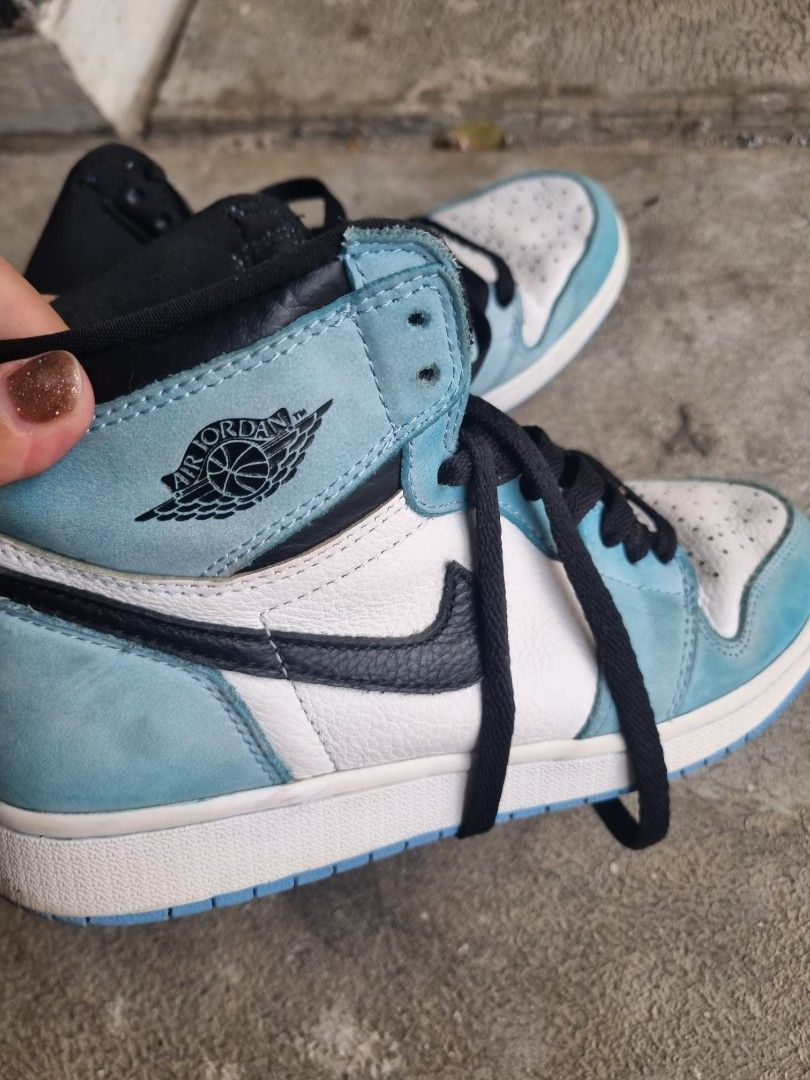 beli sepatu jordan original