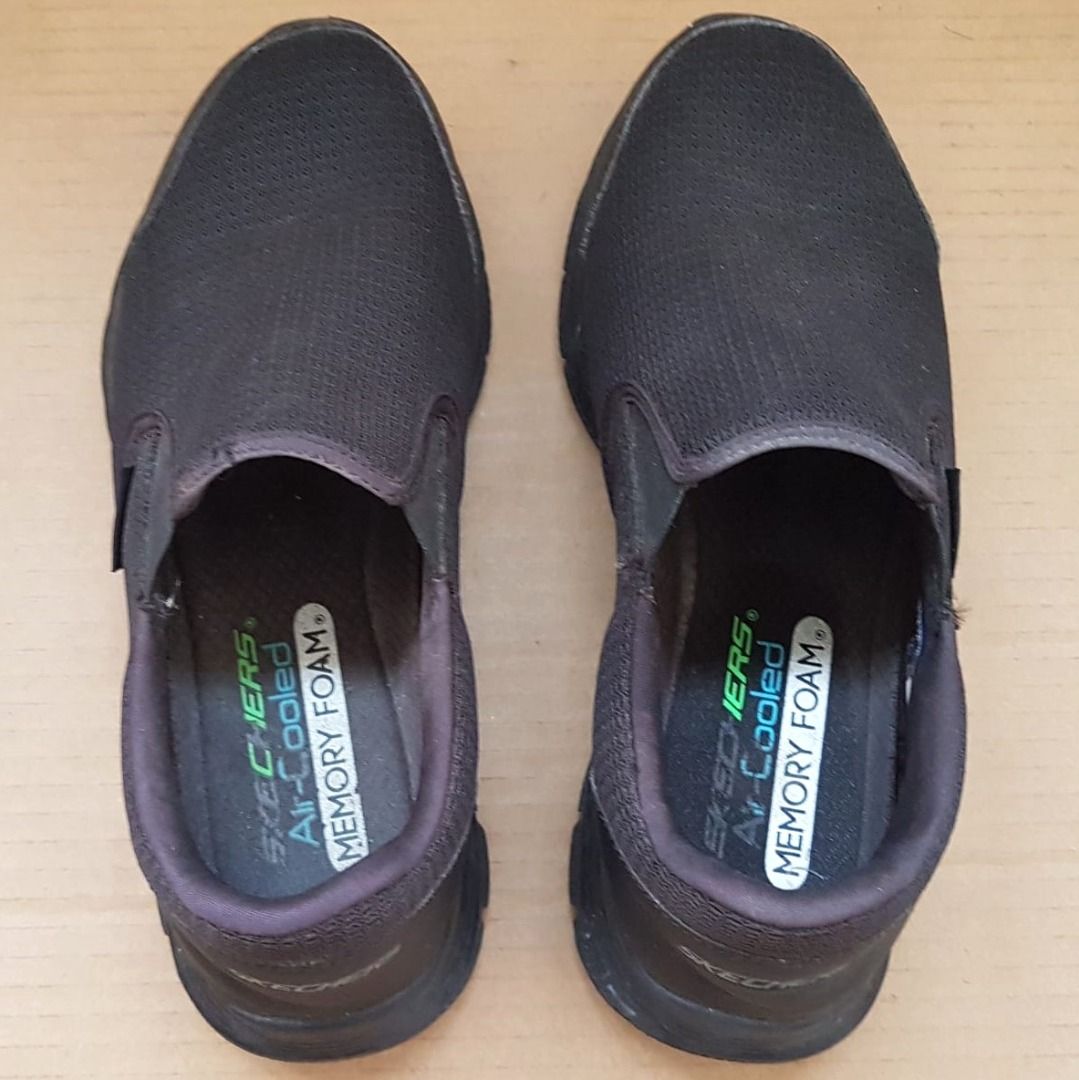 Memory foam sliders mens online