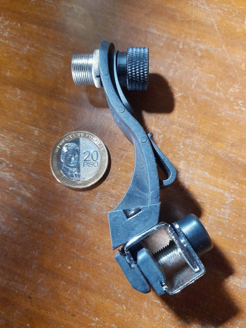 SNARE MIC. HOLDER Stock: Good Condition 750 PhP (Category: Microphones) located in Rizal. Submitted by imsellinlow (Listing ID 1264792110, Image 1). Description: .