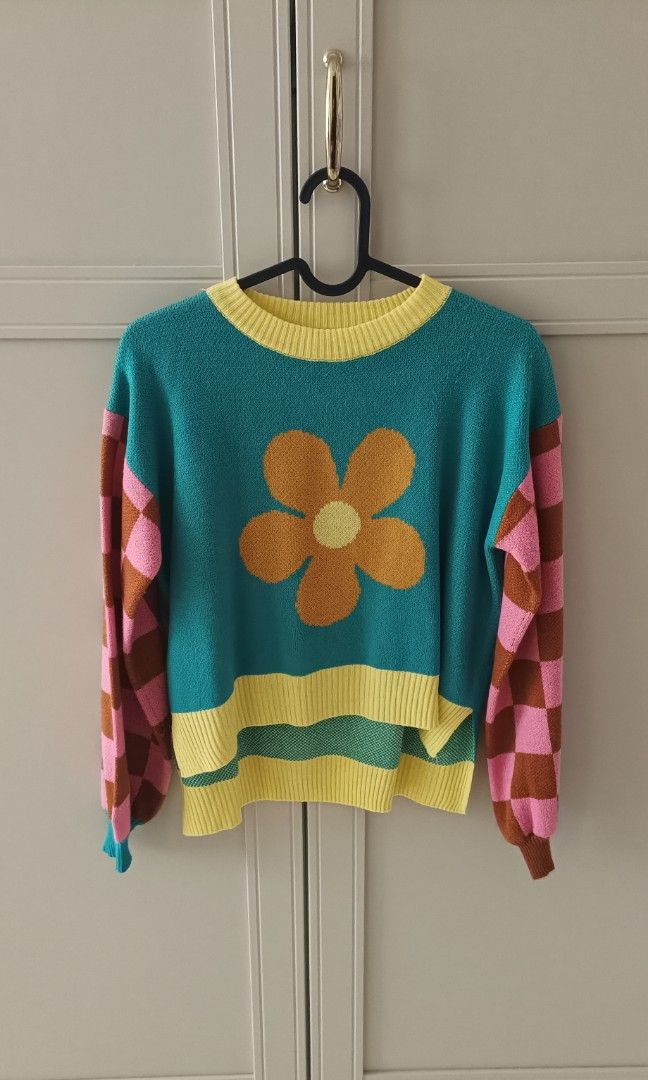 sunflower sweatshirt Women s Fashion Tops Longsleeves on Carousell